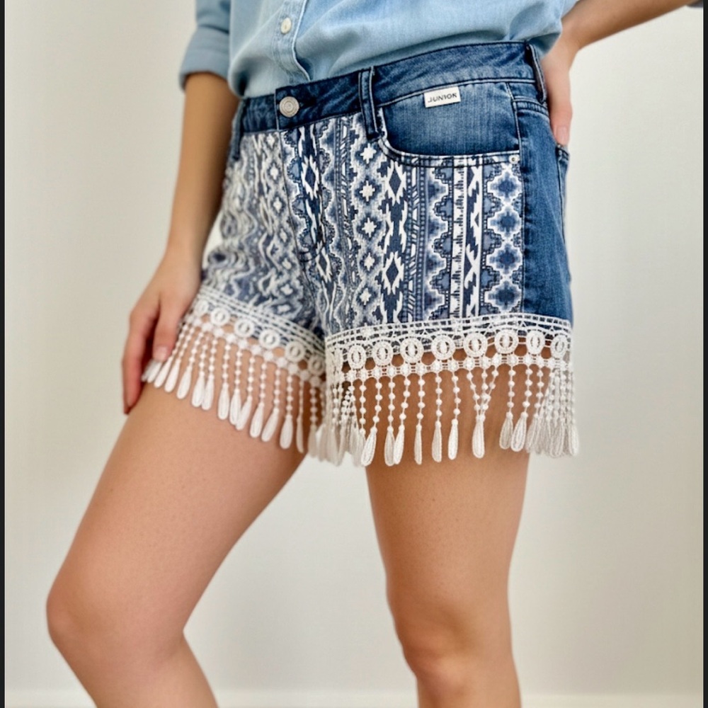 I.e.i. Ashley Low Rise Aztec Crochet Fringe Jean Shorts - Junior 13